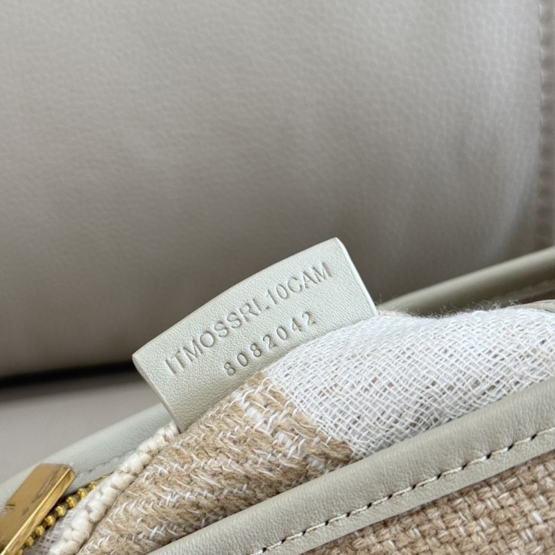 Bv*b*rry hobo bags